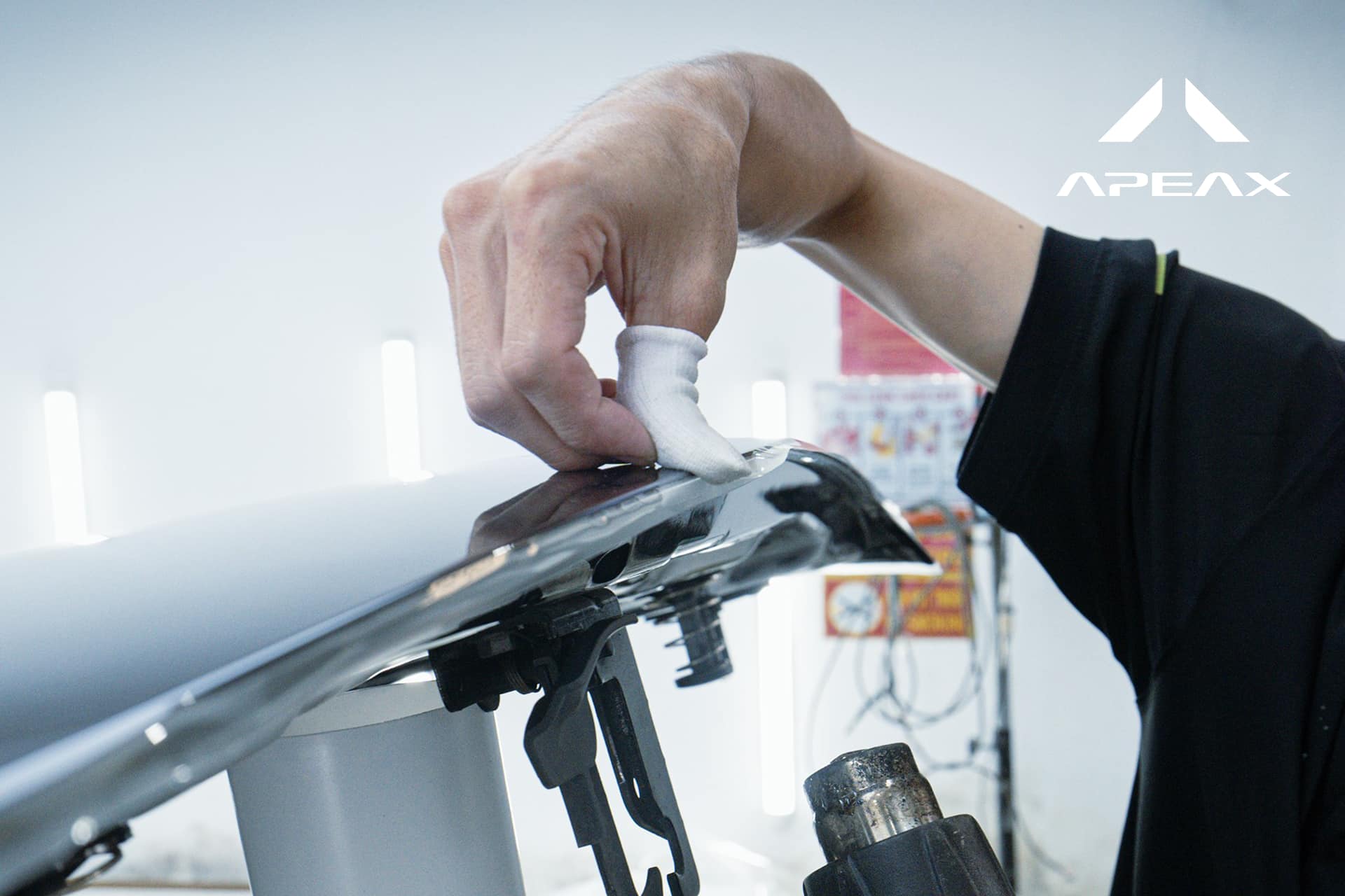 TPU Self-Healing PPF: Tự phục hồi vết xước nhờ tăng cường thêm nhiệt độ bên ngoài.